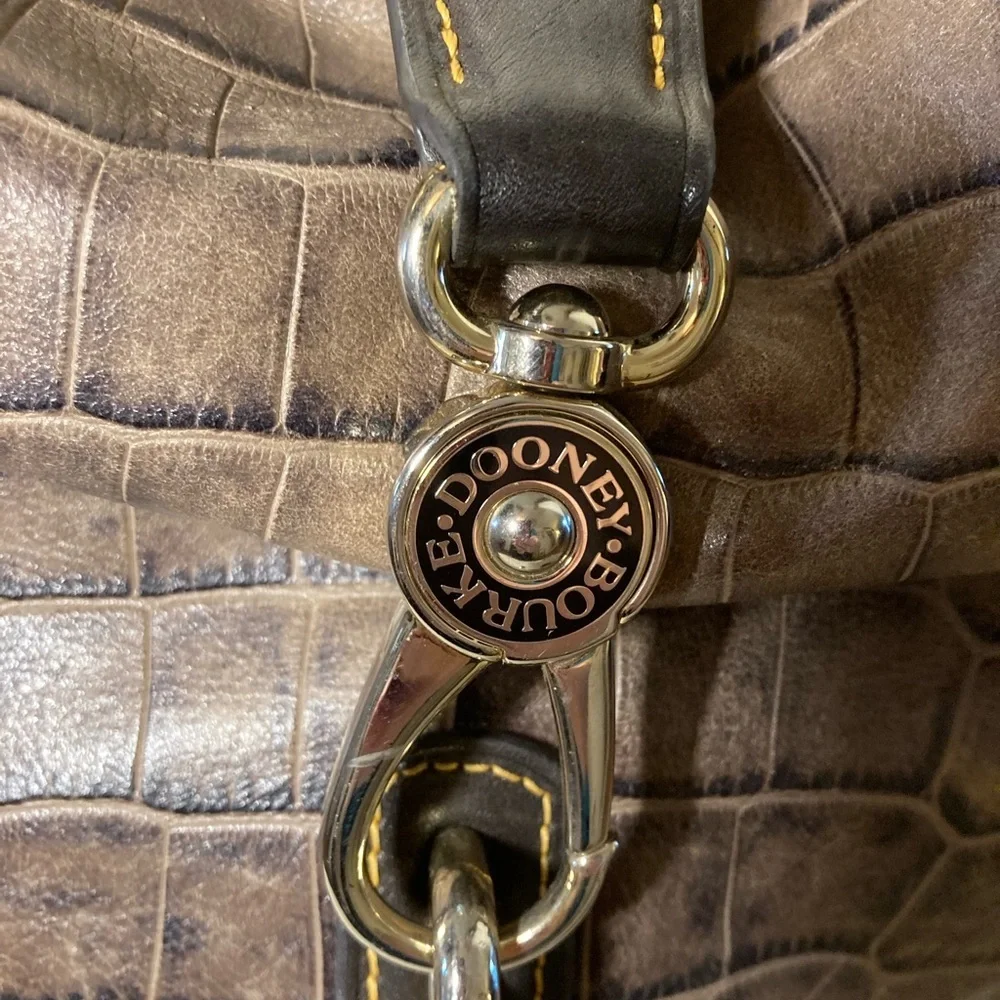 DOONEY & Bourke Belvedere Croc Logo Lock Hobo SHOULDERBAG tote HOBO - Picture 2 of 8